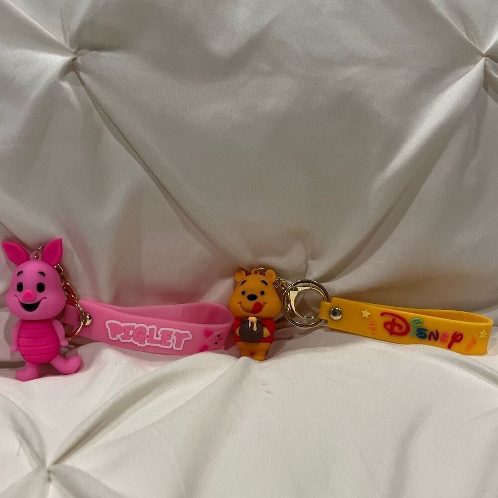 Disney Piglet & Pooh Figure Wrist Keychain Keyring Bag charm NEW 2 piece set! - Picture 3 of 7